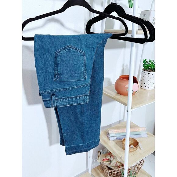 The Limited Dark Denim Highwater Jeans - Picture 4 of 5